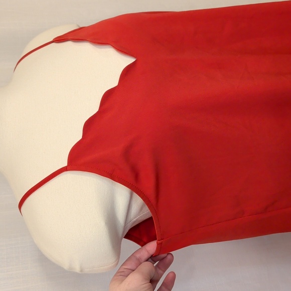 Ro & De Red Tank Top - Picture 2 of 10